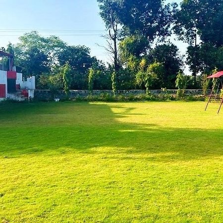 Nandini Homestay Dehradun Exterior foto