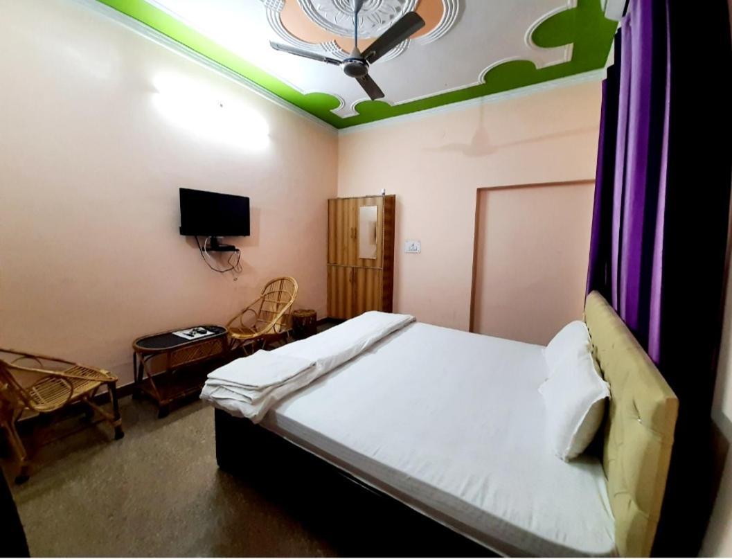 Nandini Homestay Dehradun Exterior foto